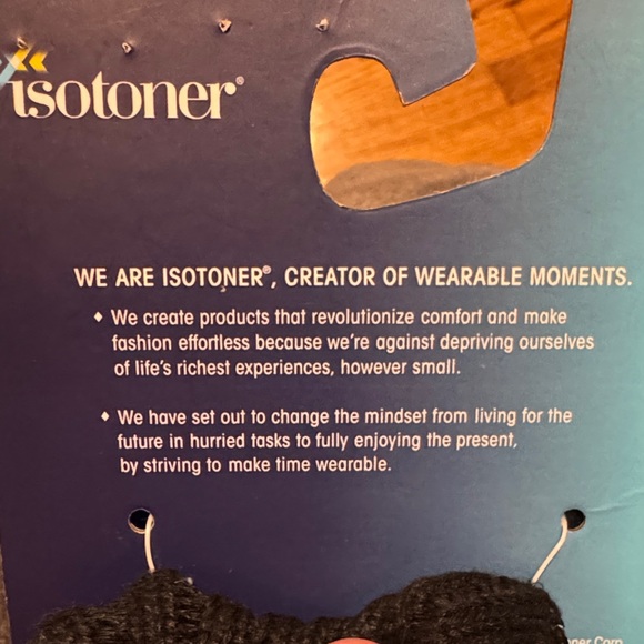 NWY Isotoner Black Knit Gloves SmarTouch Technology Gift‎ Stocking Stuffer - Picture 4 of 4